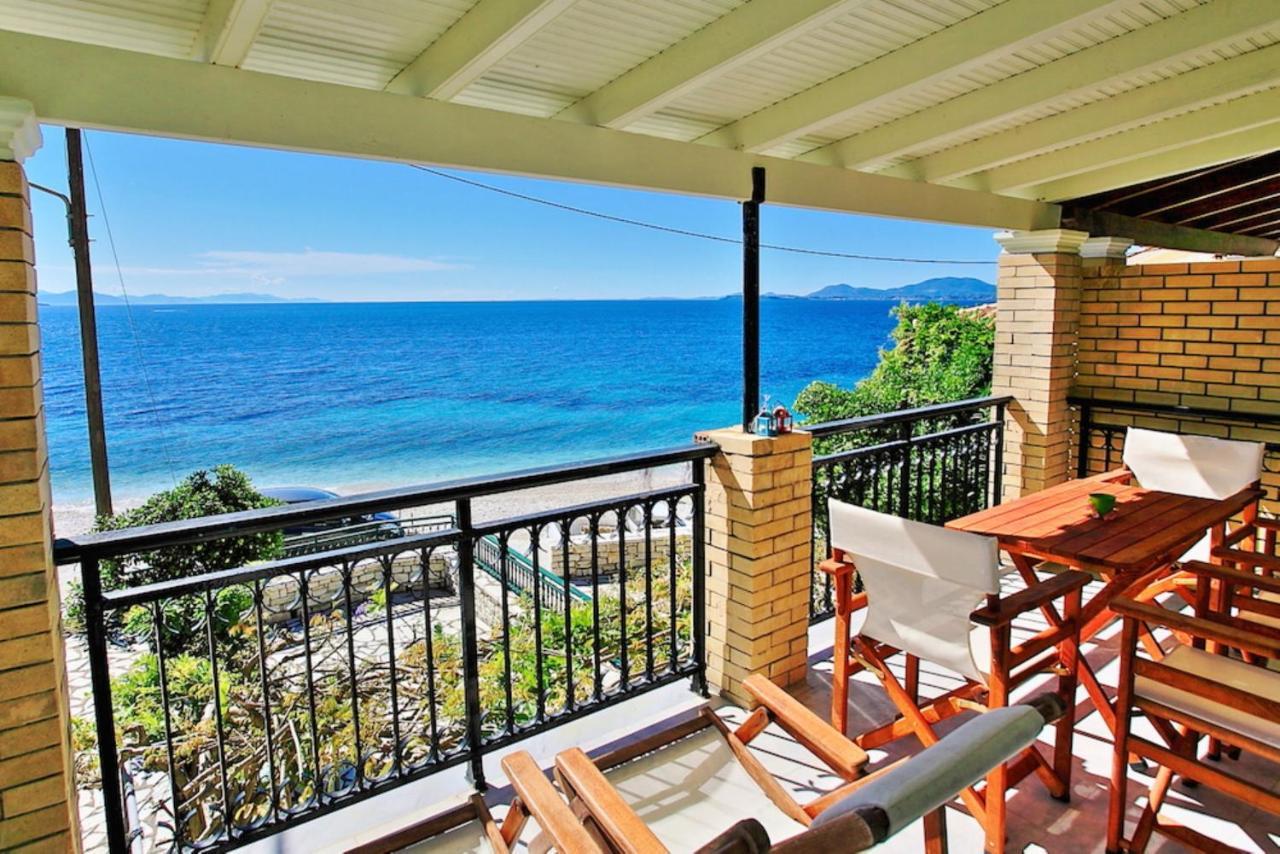 Kaminaki Beachfront Apartments Nisaki  Buitenkant foto