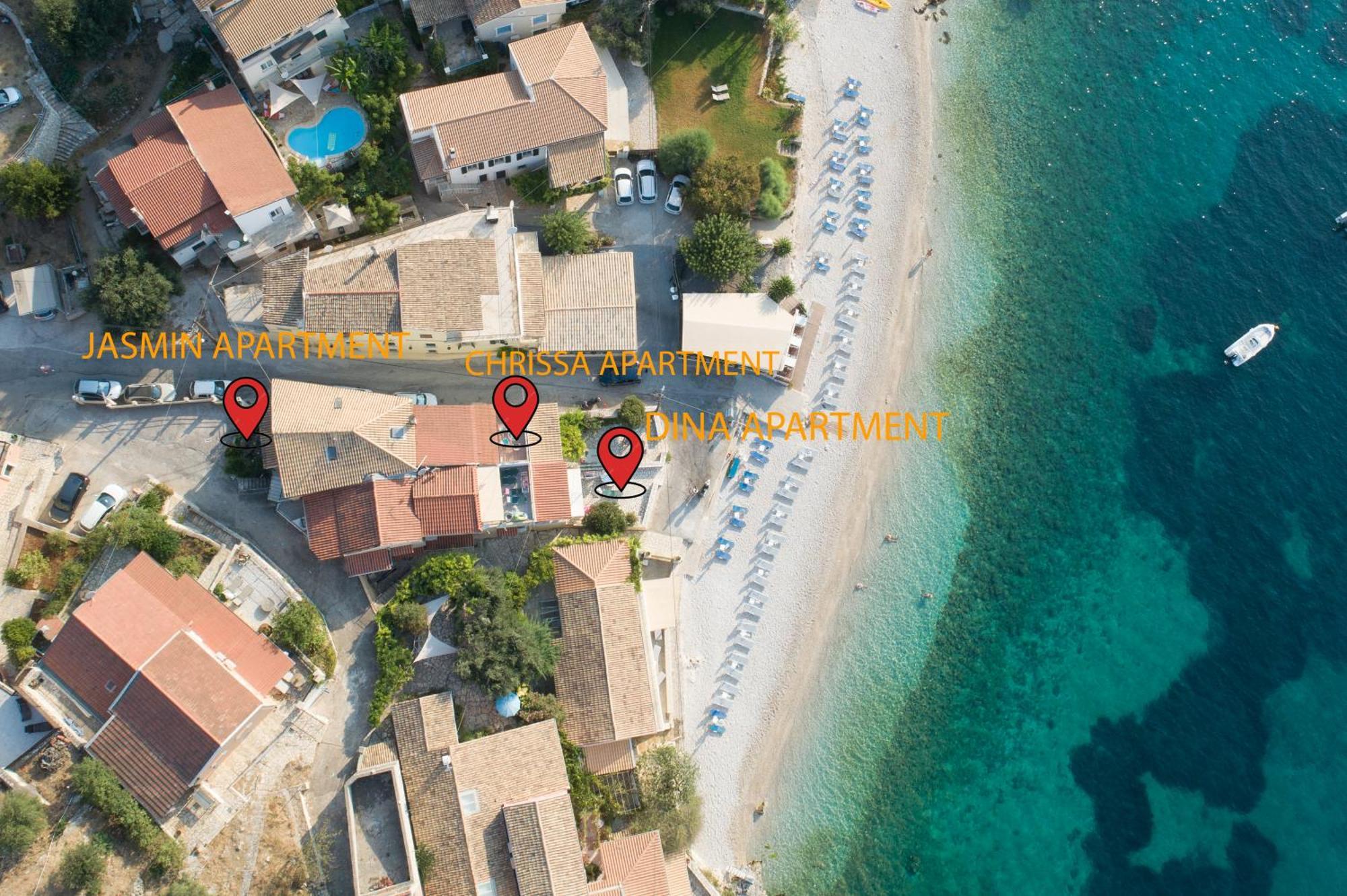 Kaminaki Beachfront Apartments Nisaki  Buitenkant foto